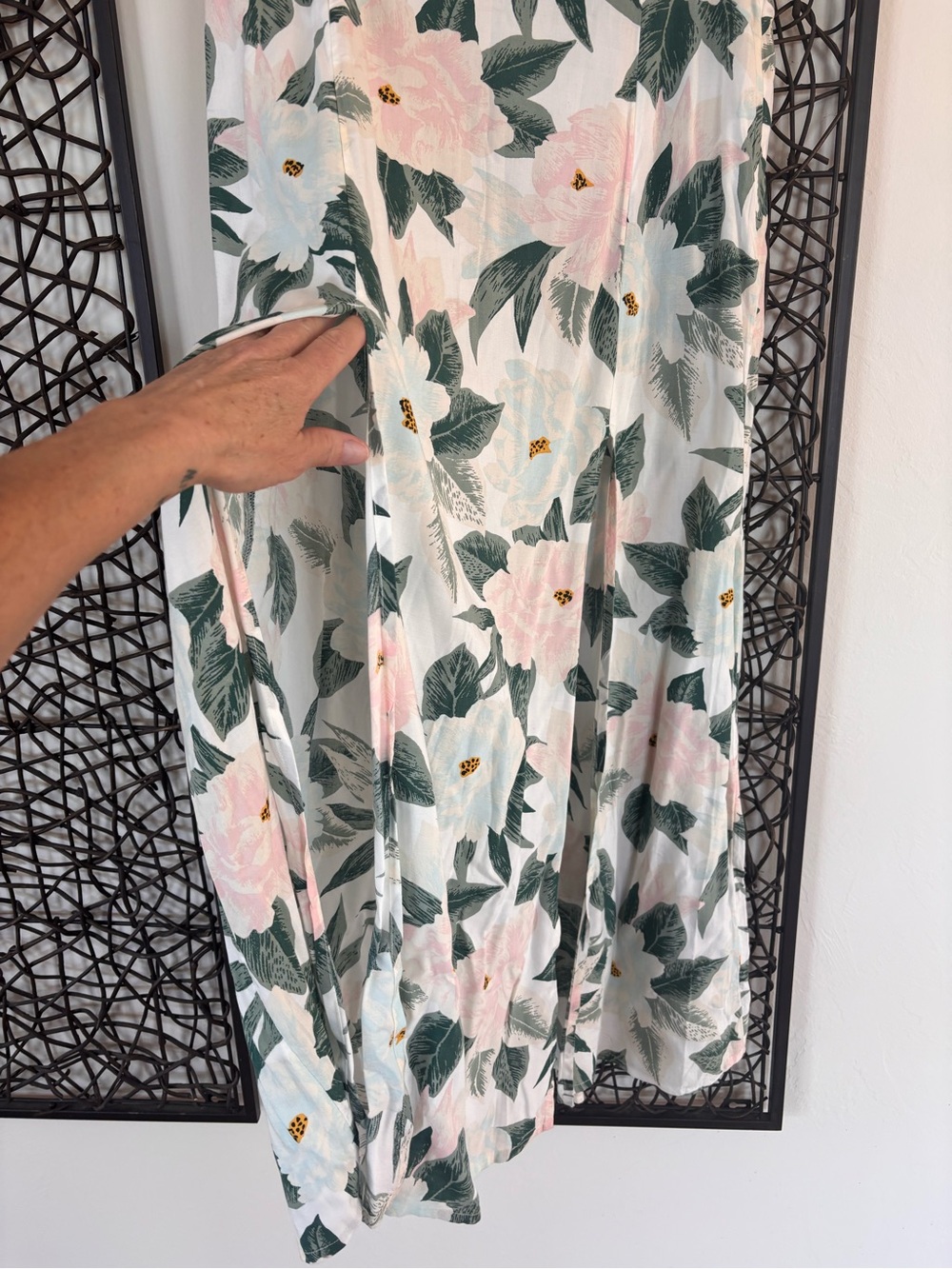 Billabong White Floral Maxi Skirt with Green Leaves - Picture 6 of 10